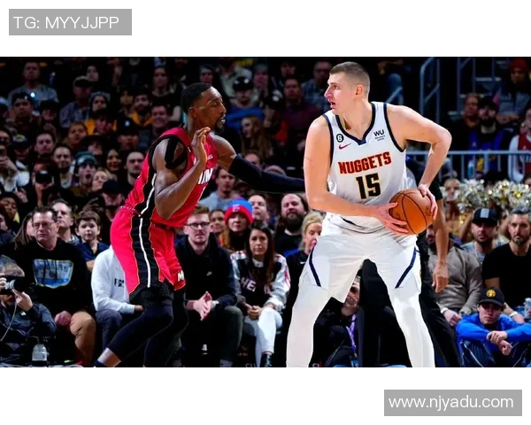 2014年NBA总决赛热火与雷霆的巅峰对决回顾与精彩瞬间分析